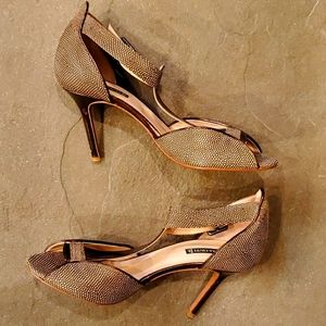 Spectacular sz 10 leather Claudia Ciuti 4" pumps